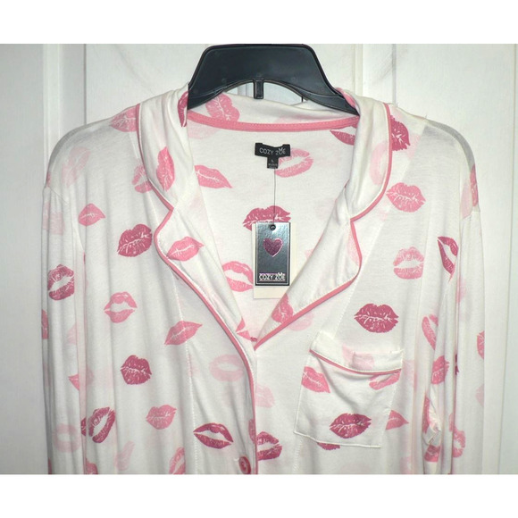 Cozy Zoe by Pj Salvage Women's Kiss Lips Printed Pajama Top Natural Large $30 - Picture 3 of 4